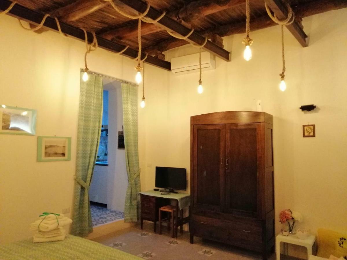 Dimora Via Col Vento Apartment Napoli Exterior foto